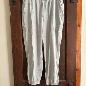 Old Navy Women’s jogger quick dry pants